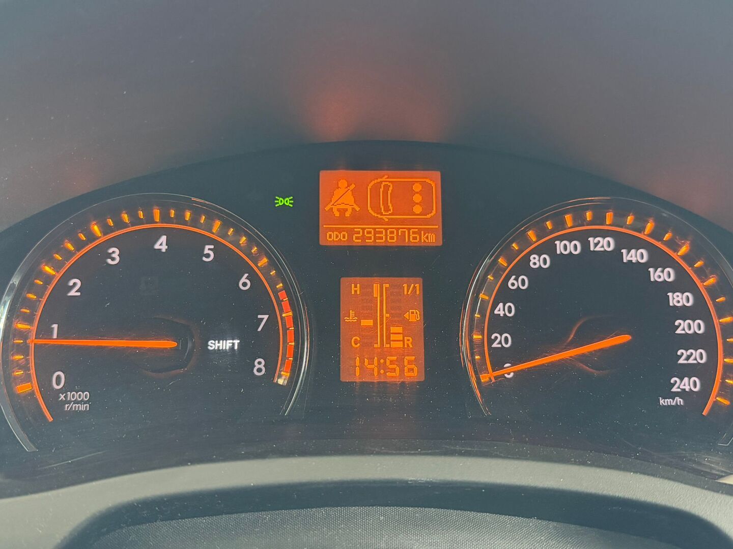 TOYOTA Avensis 2010