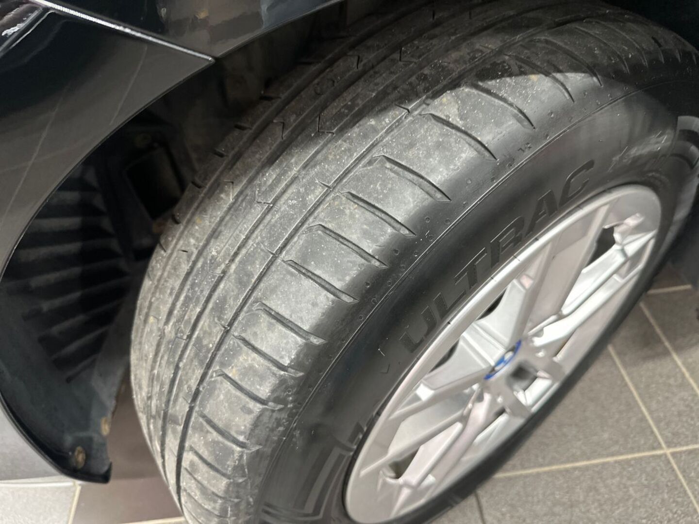 BMW 225 2023