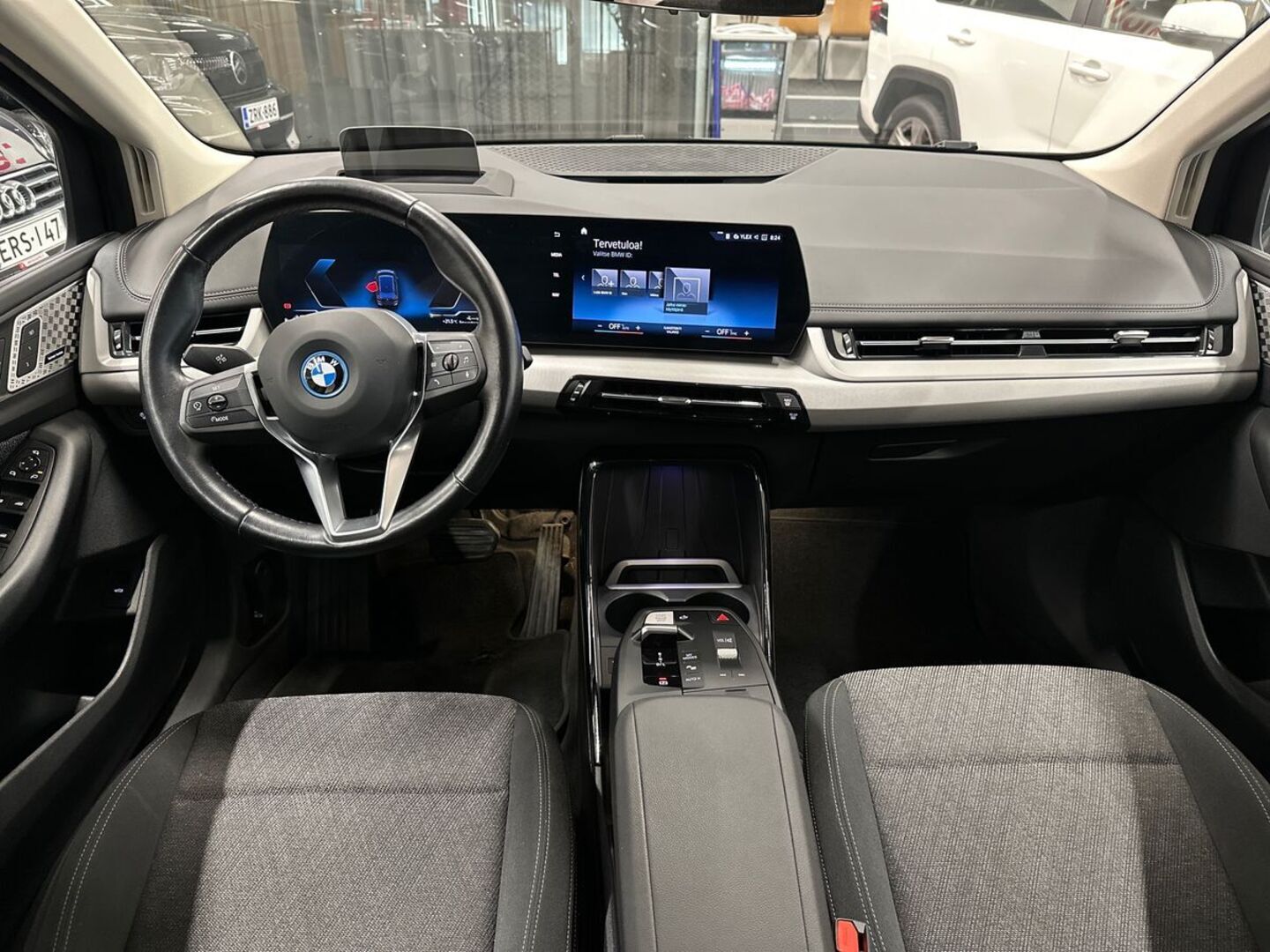 BMW 225 2023