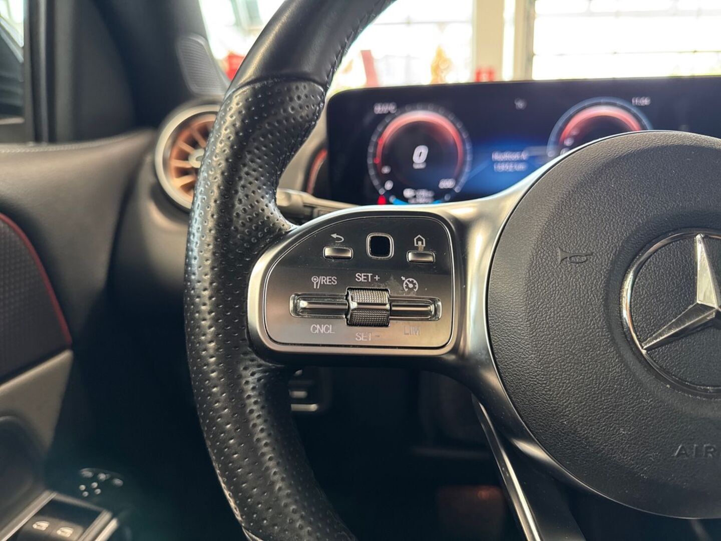 MERCEDES-BENZ EQB 18