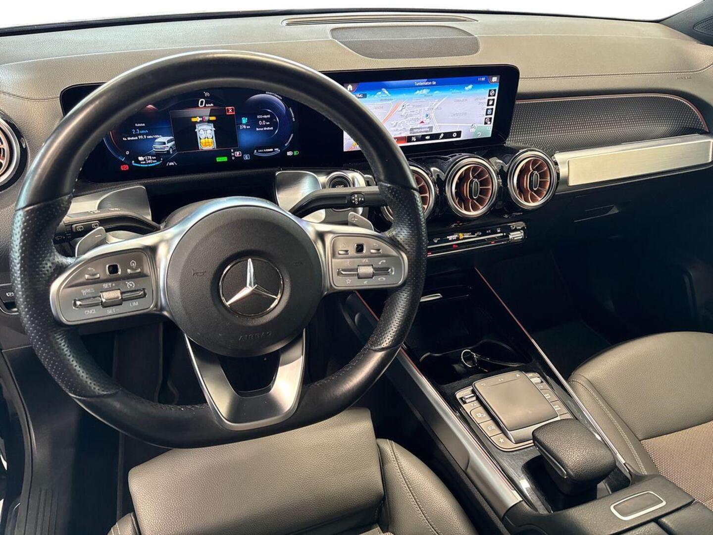 MERCEDES-BENZ EQB 7