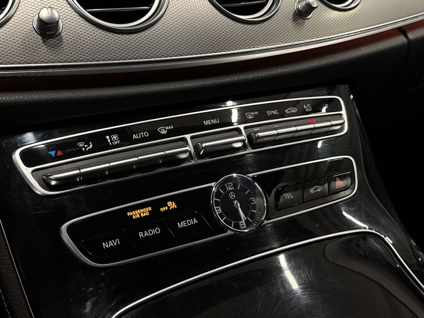 MERCEDES-BENZ E 2018