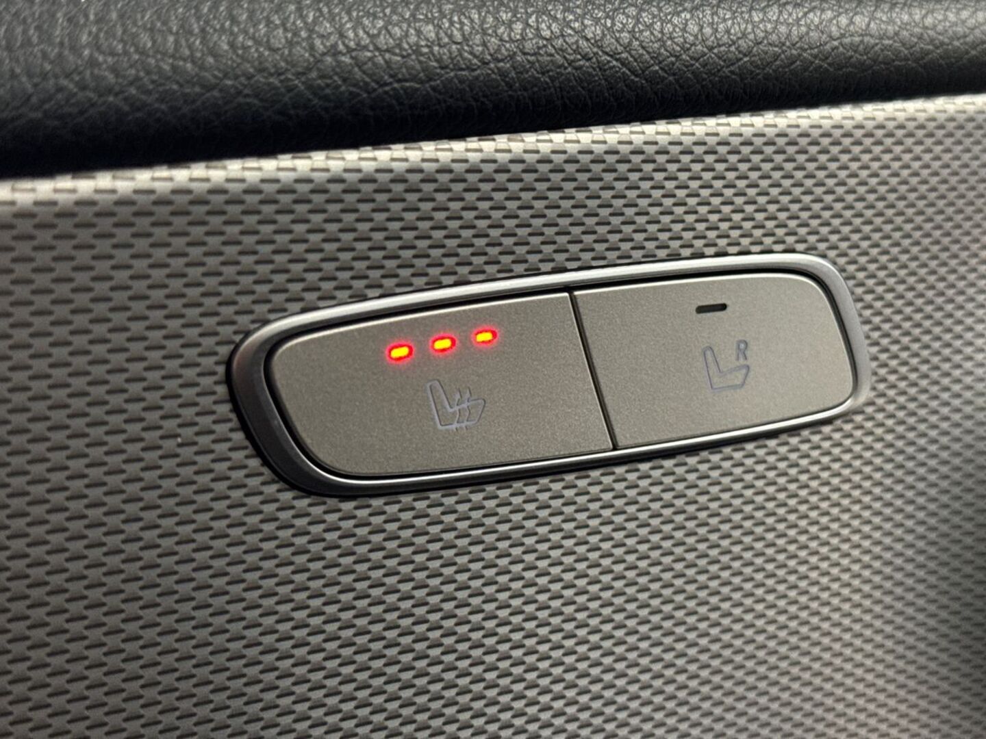 MERCEDES-BENZ E 2018