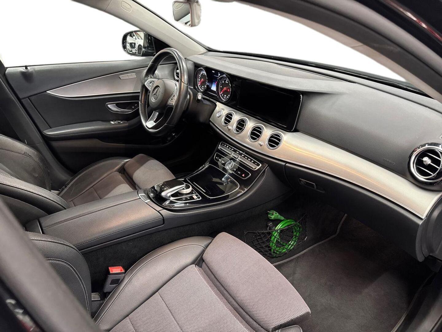MERCEDES-BENZ E 2018