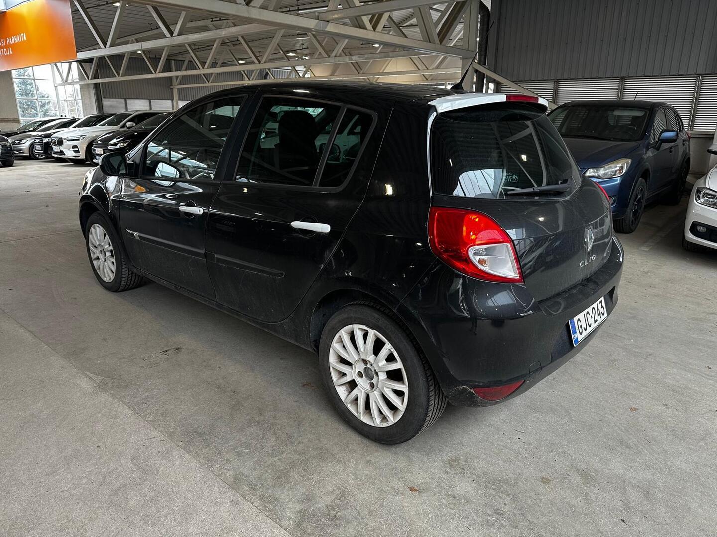 RENAULT Clio III 2010