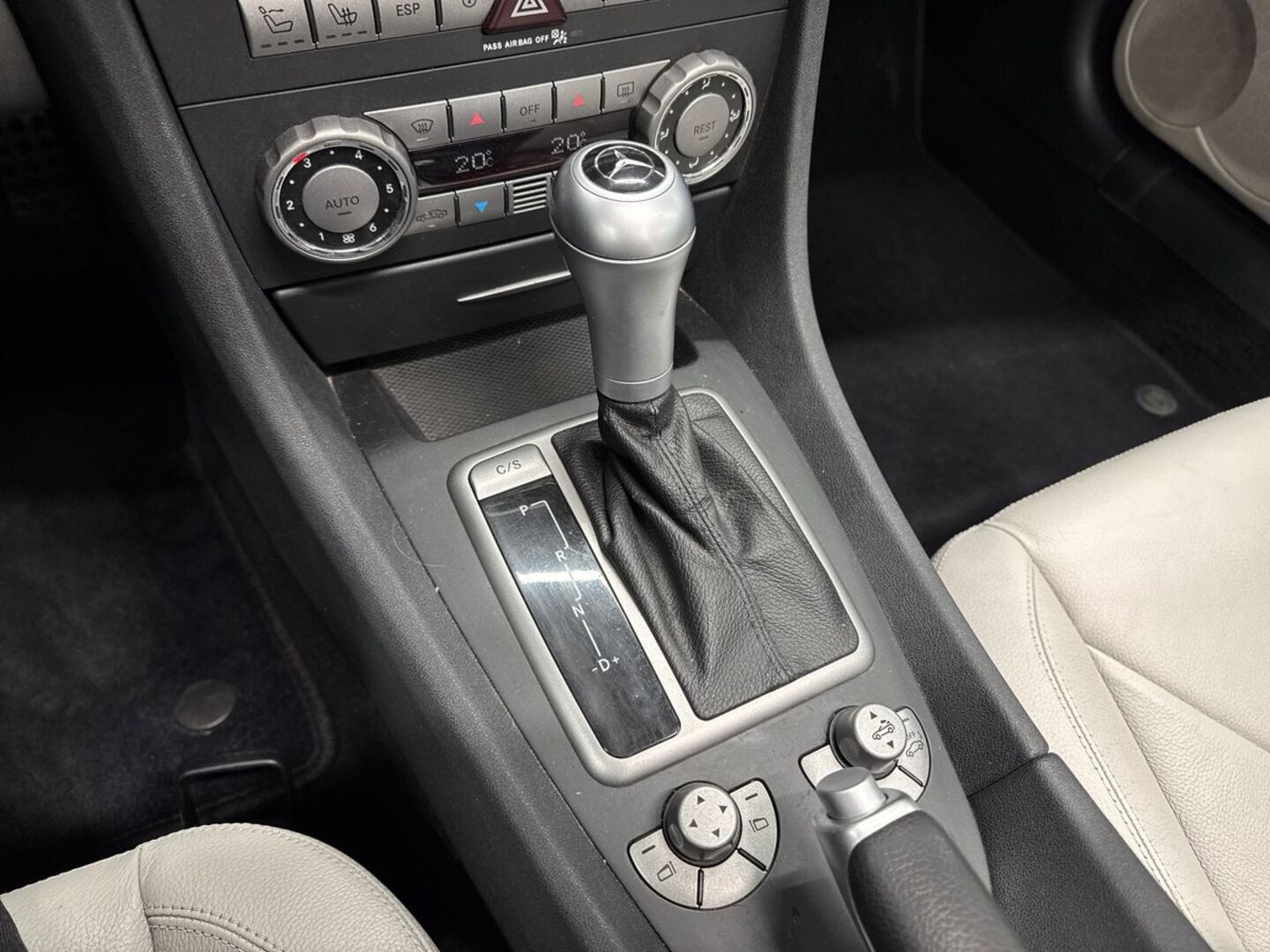 MERCEDES-BENZ SLK 2004