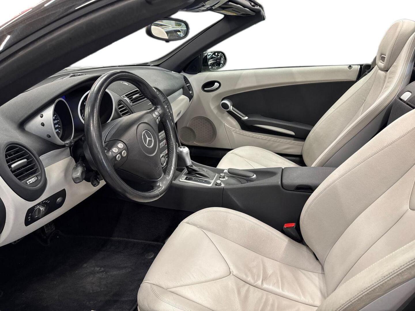 MERCEDES-BENZ SLK 2004