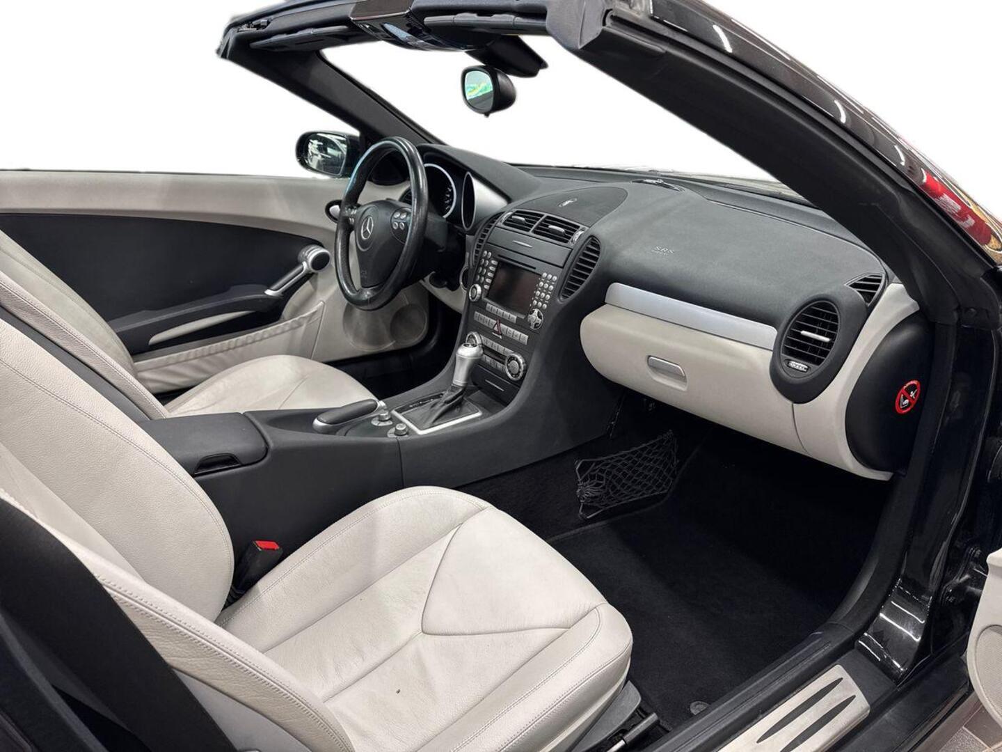 MERCEDES-BENZ SLK 2004