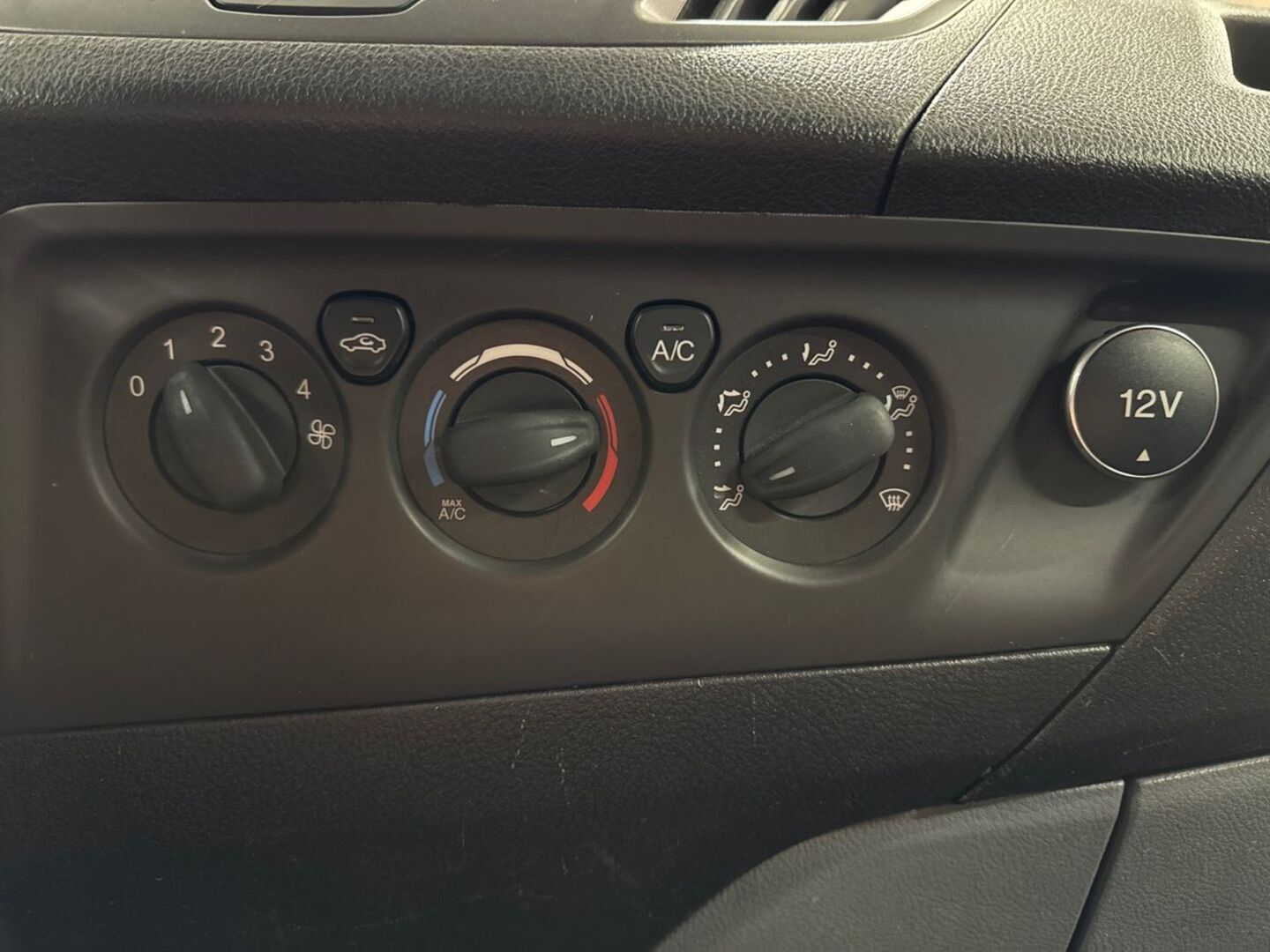 FORD Transit Custom 24