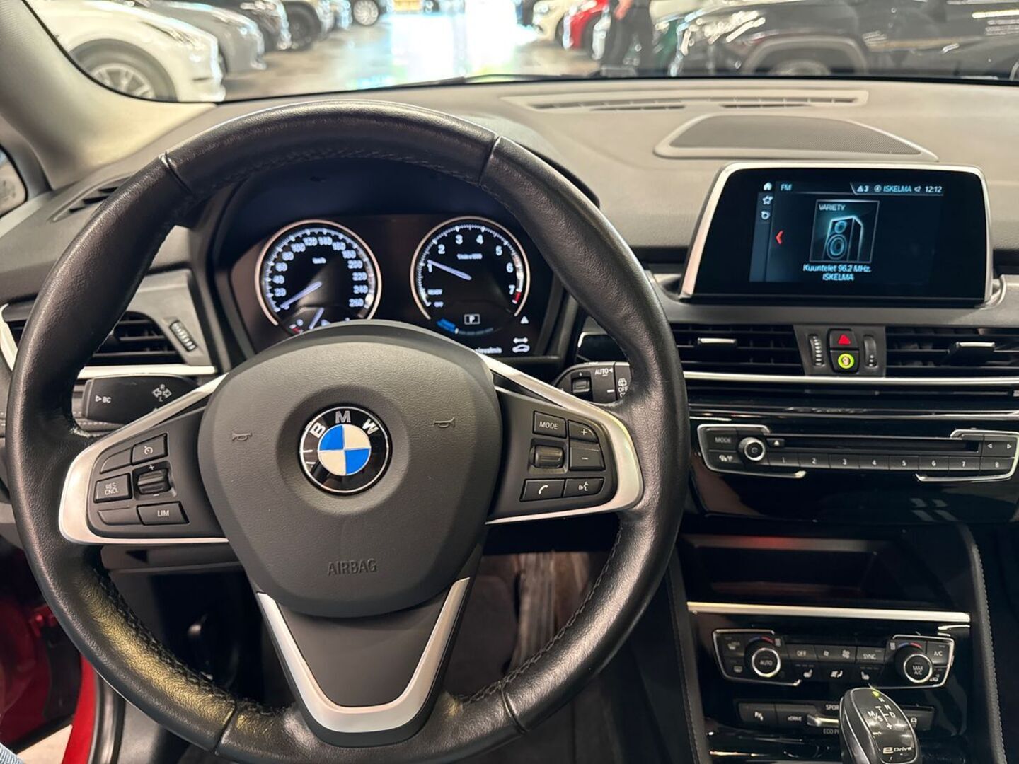BMW 225 2019
