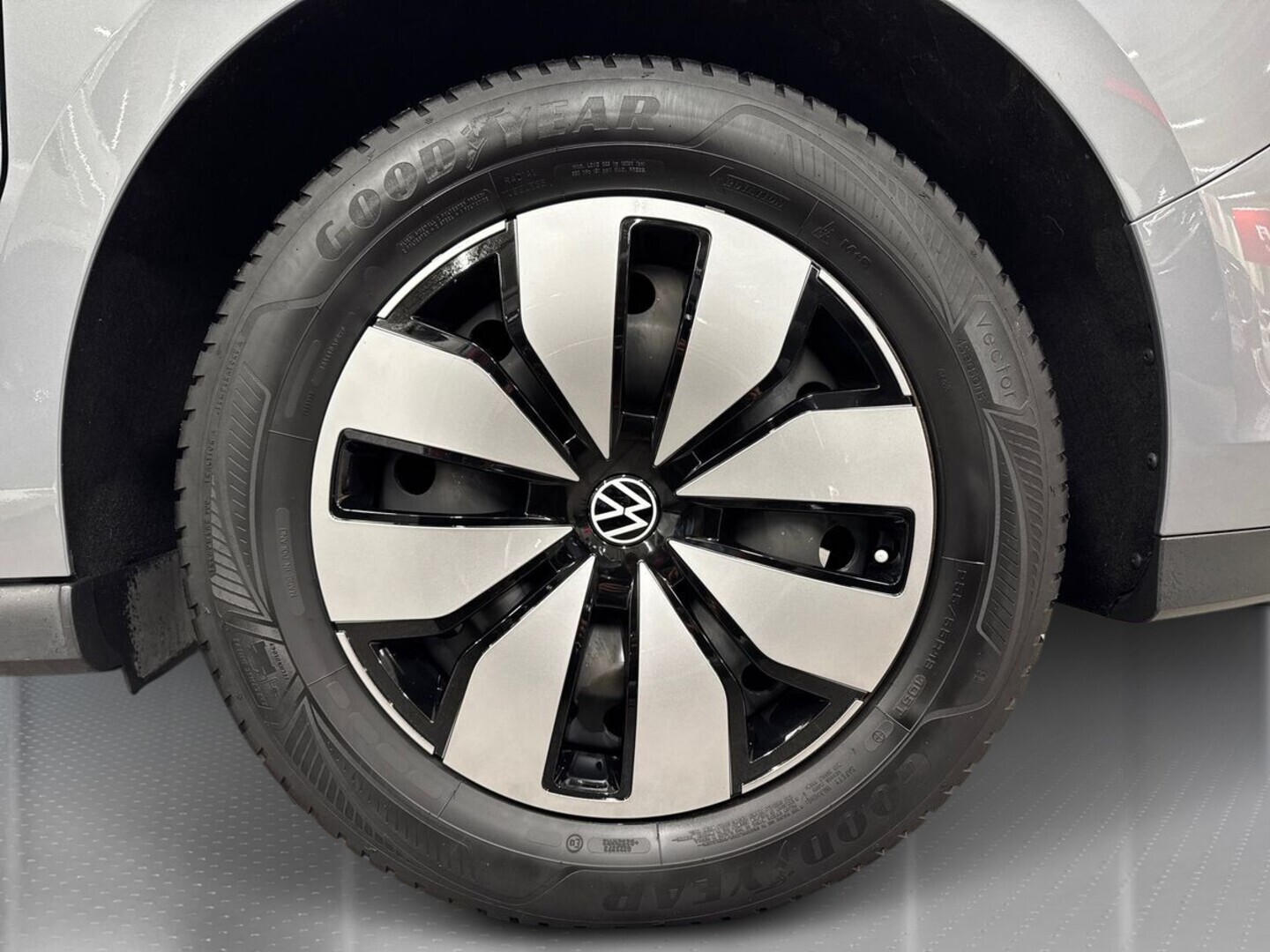 VOLKSWAGEN ID. Buzz Cargo 2023