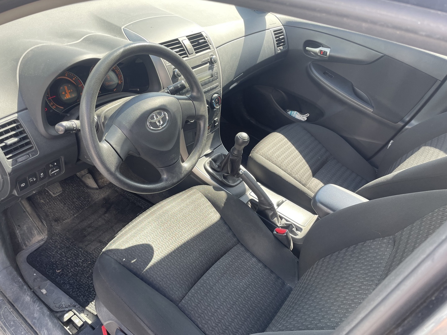 TOYOTA Corolla 2009