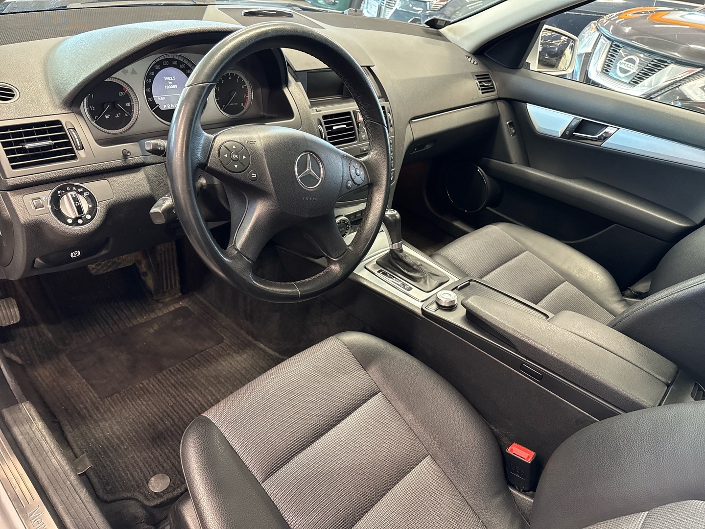 MERCEDES-BENZ C 2009