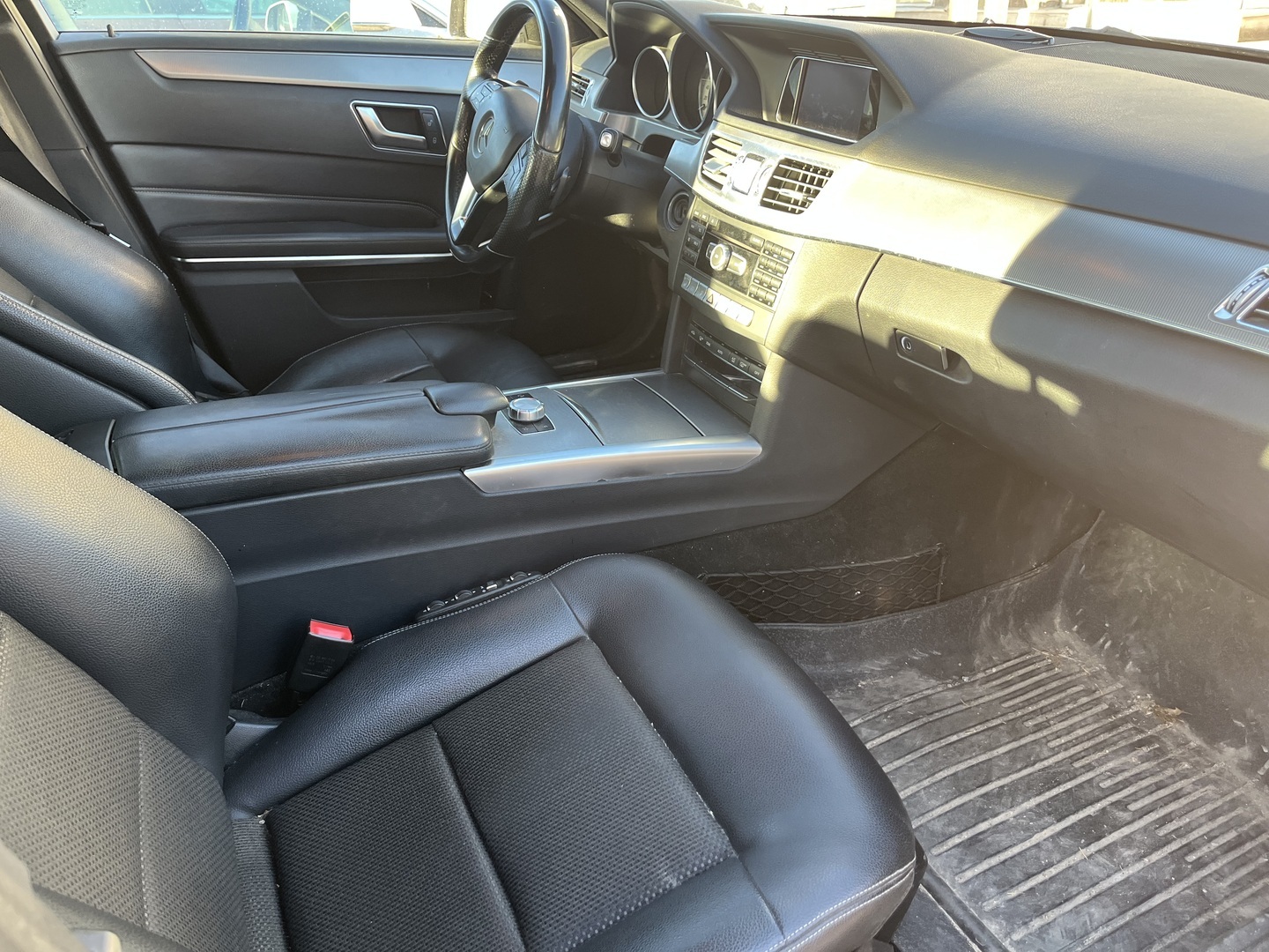 MERCEDES-BENZ E 2013