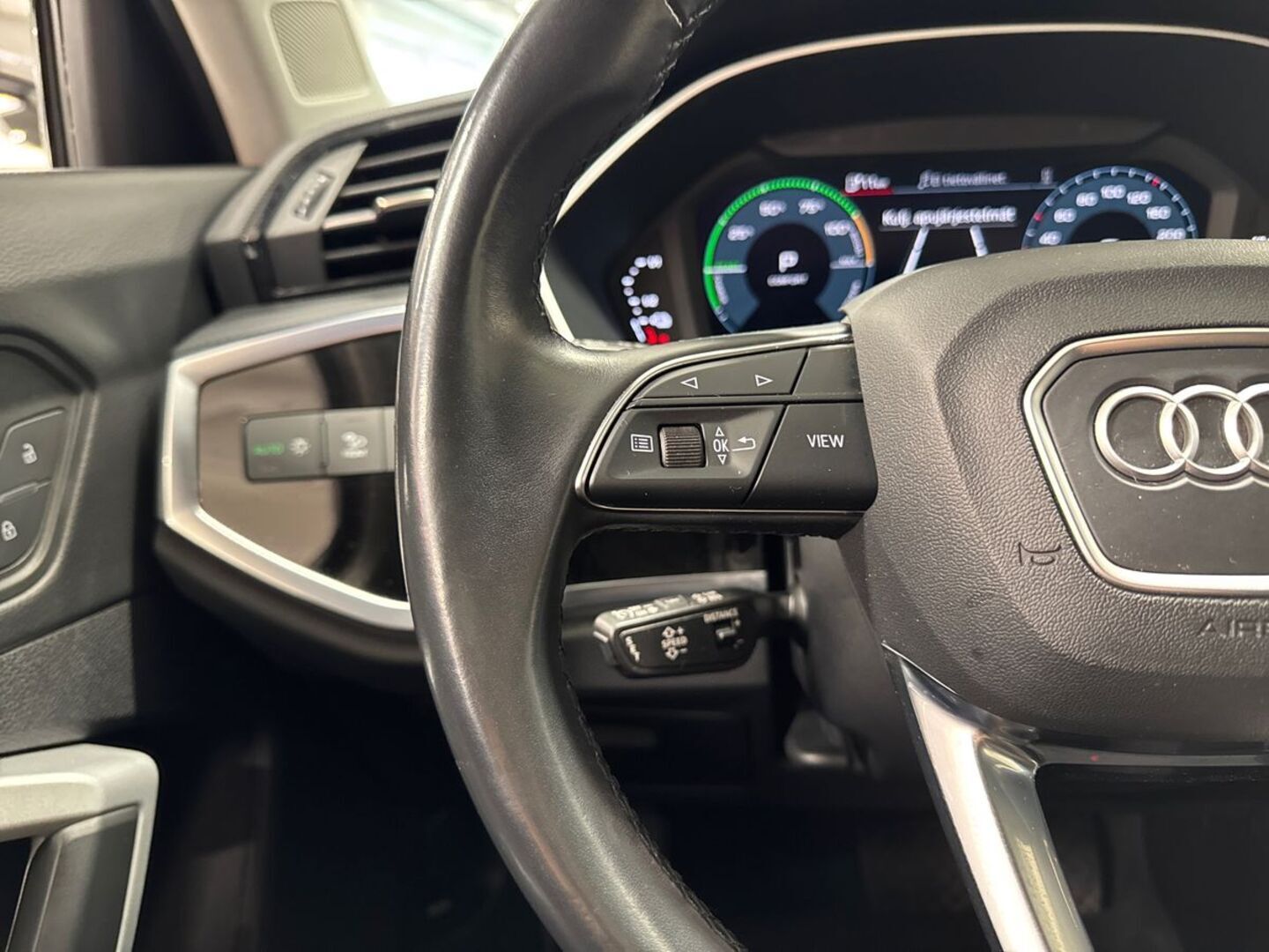 AUDI Q3 17