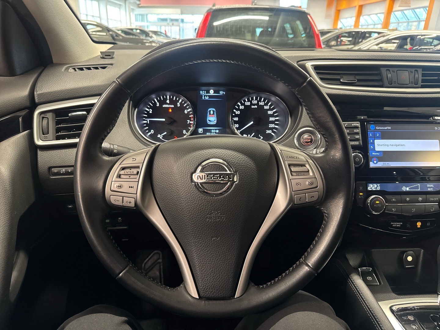 NISSAN Qashqai 2017