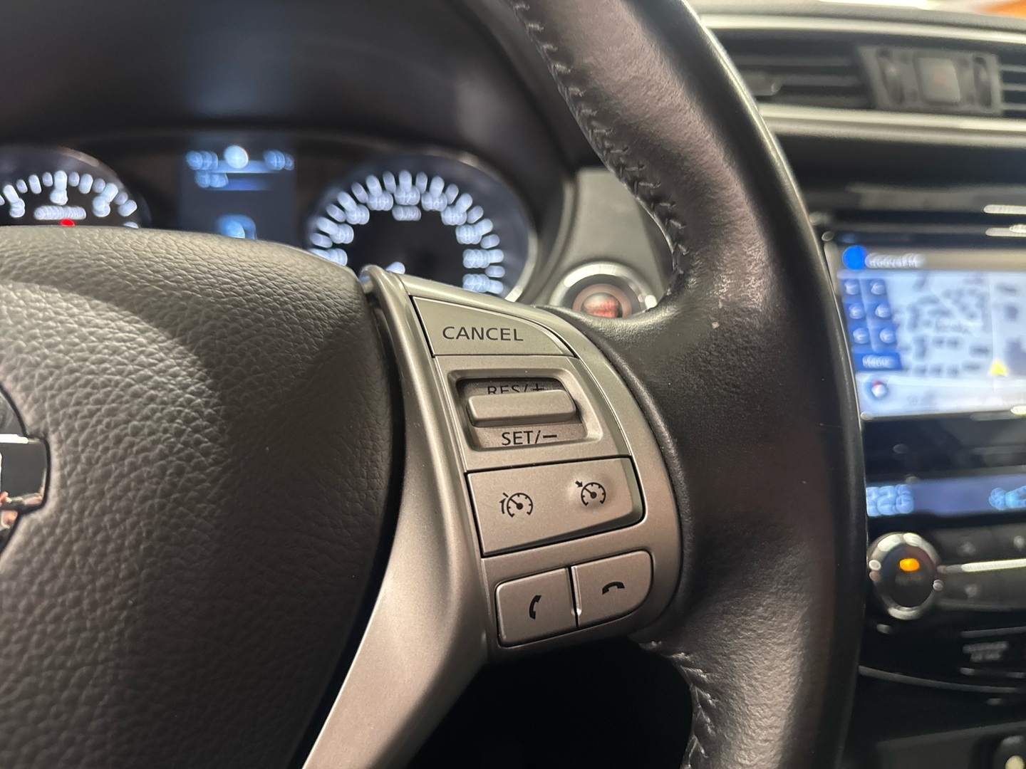 NISSAN Qashqai 2017