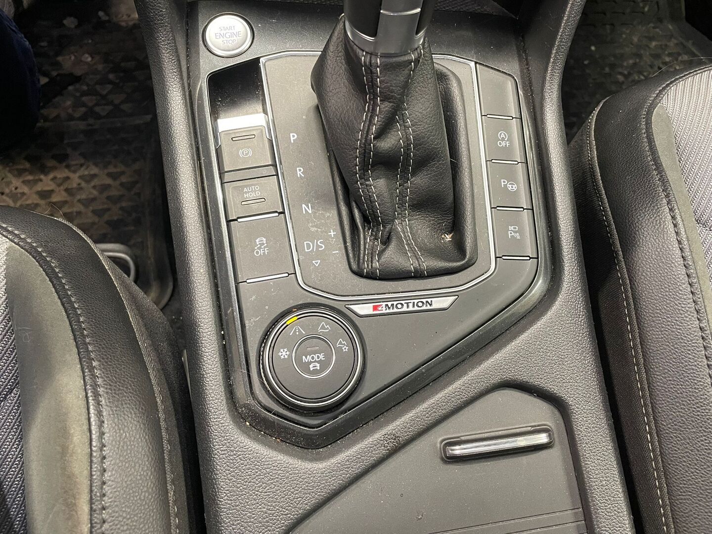 VOLKSWAGEN Tiguan 2017