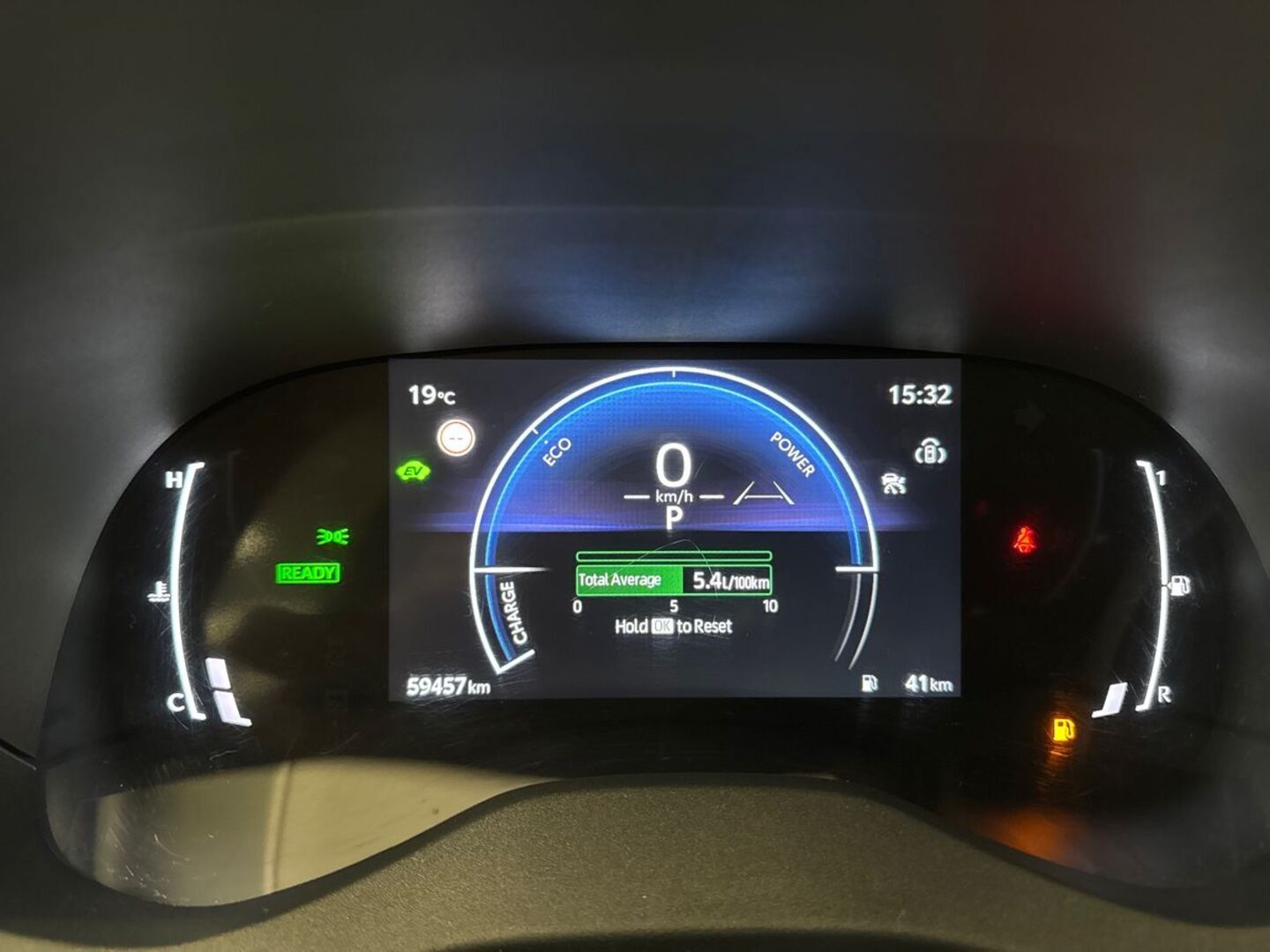 TOYOTA Yaris 15