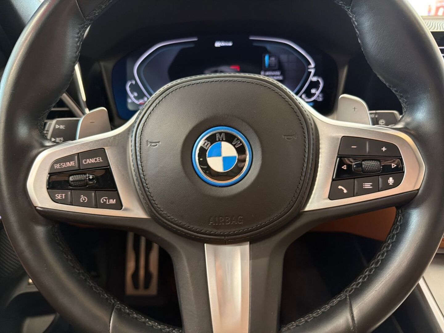 BMW 330 2022