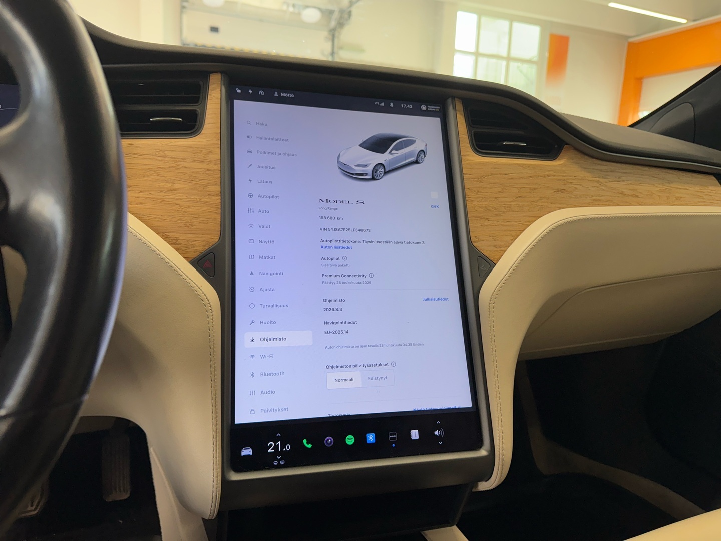 TESLA Model S 2020