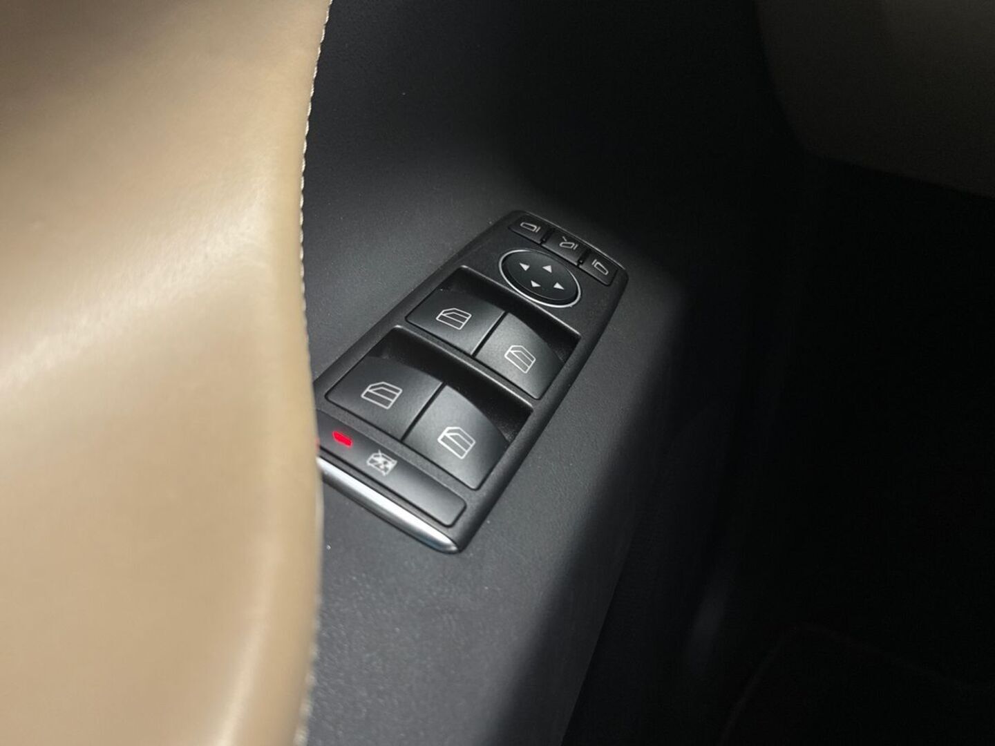TESLA Model X 2016