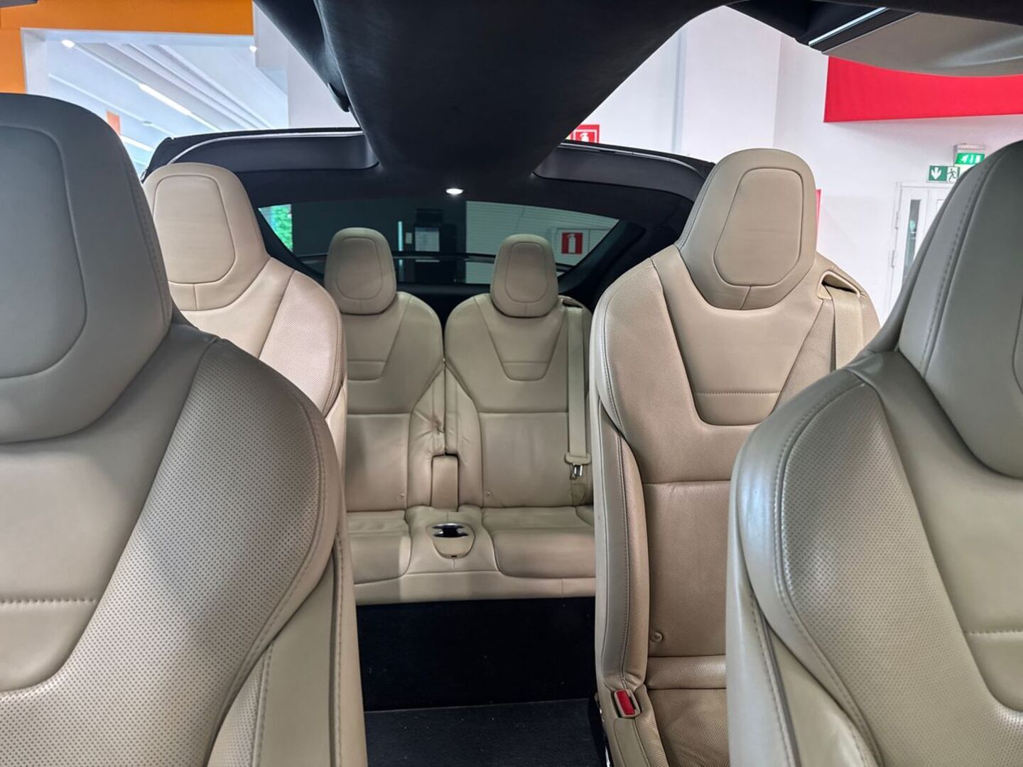 TESLA Model X 2016