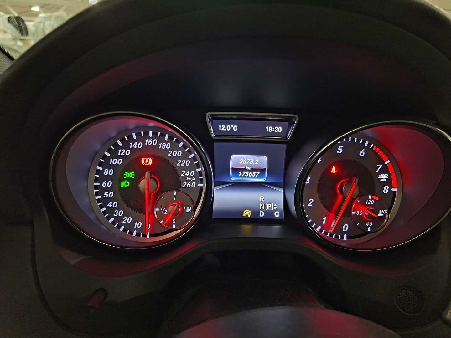 MERCEDES-BENZ CLA 2016