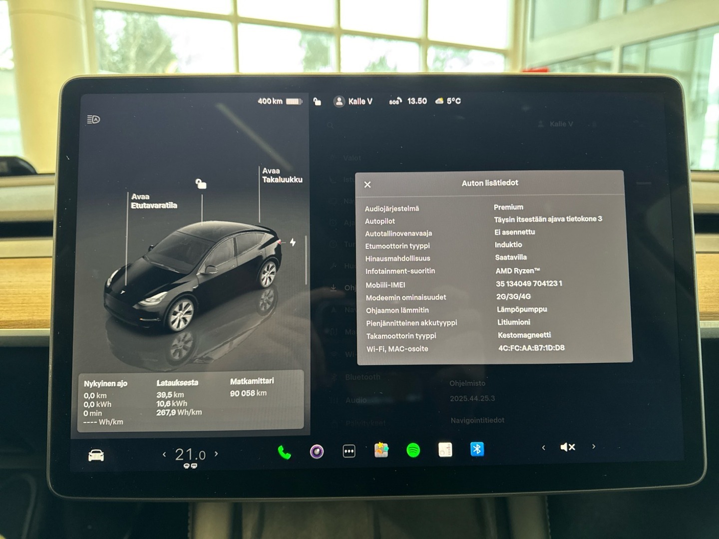 TESLA Model Y 2023