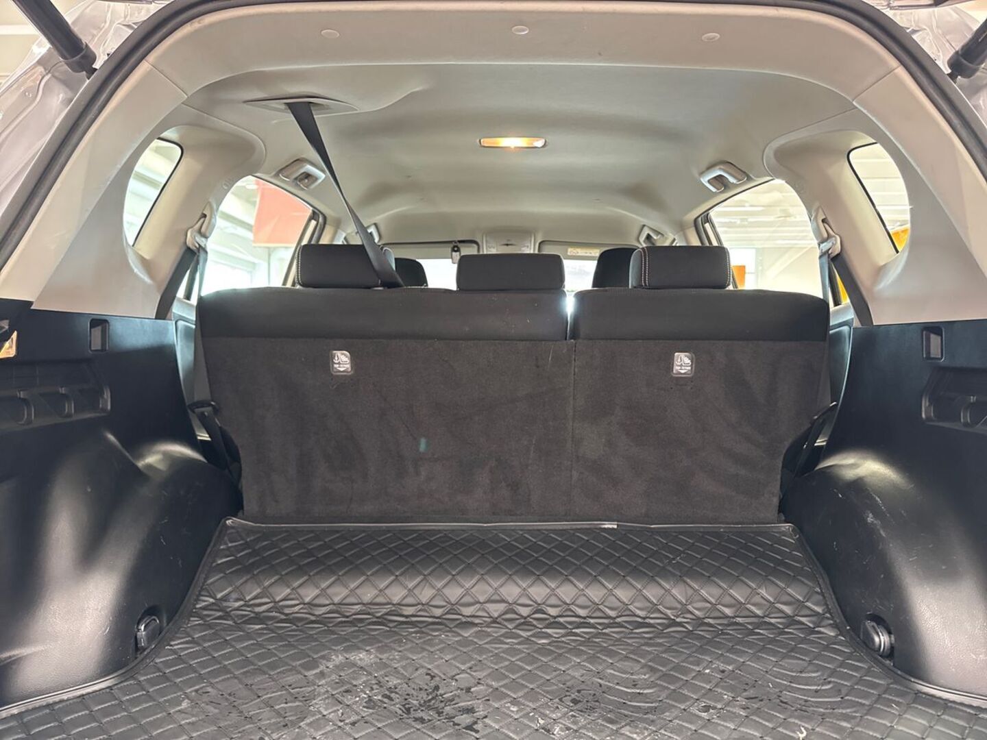 TOYOTA RAV4 11
