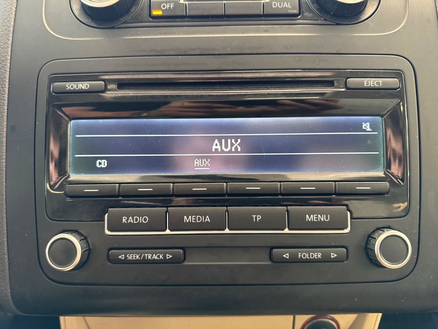 VOLKSWAGEN Touran 20