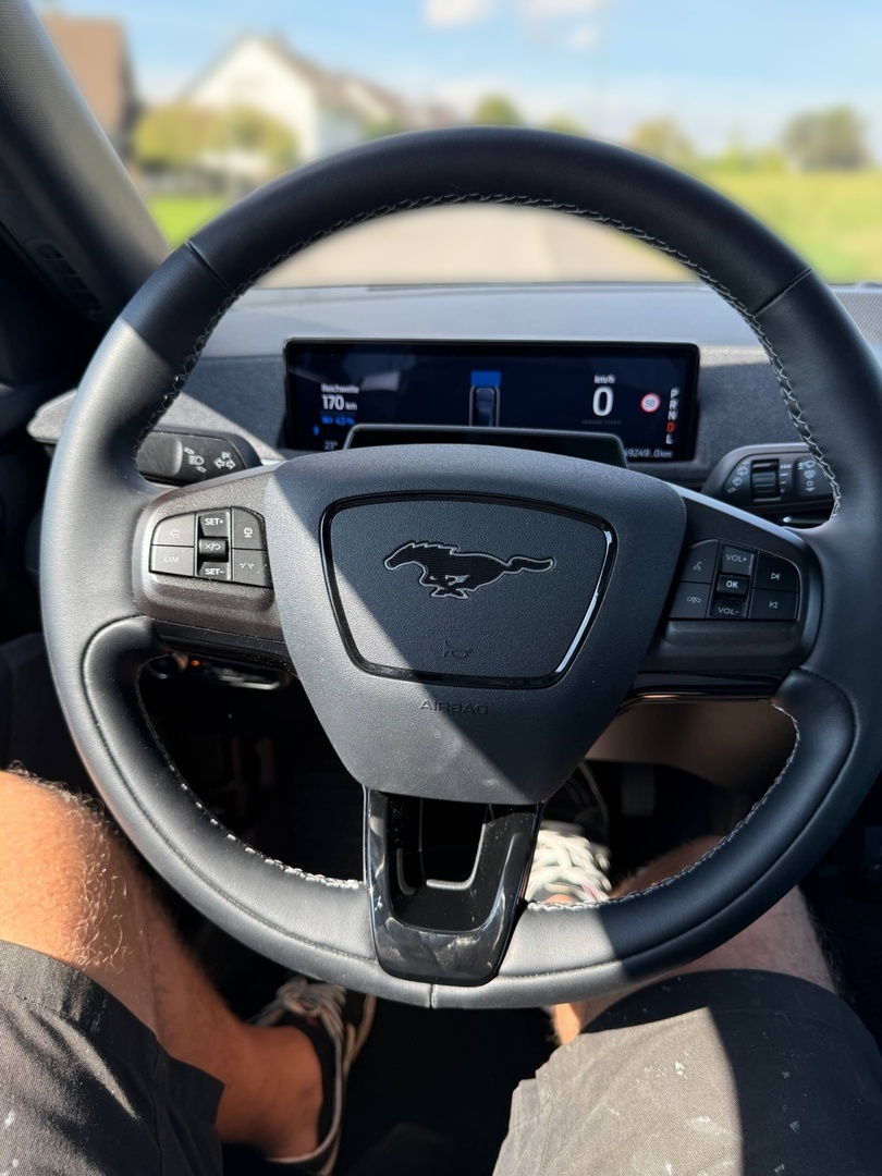 FORD Mustang Mach-E 2022
