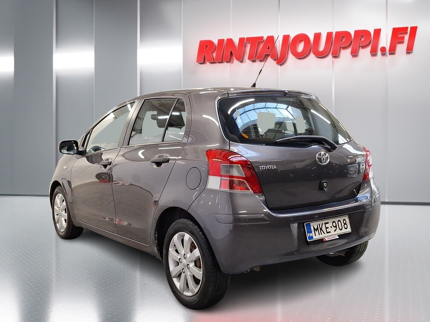 TOYOTA Yaris 2010