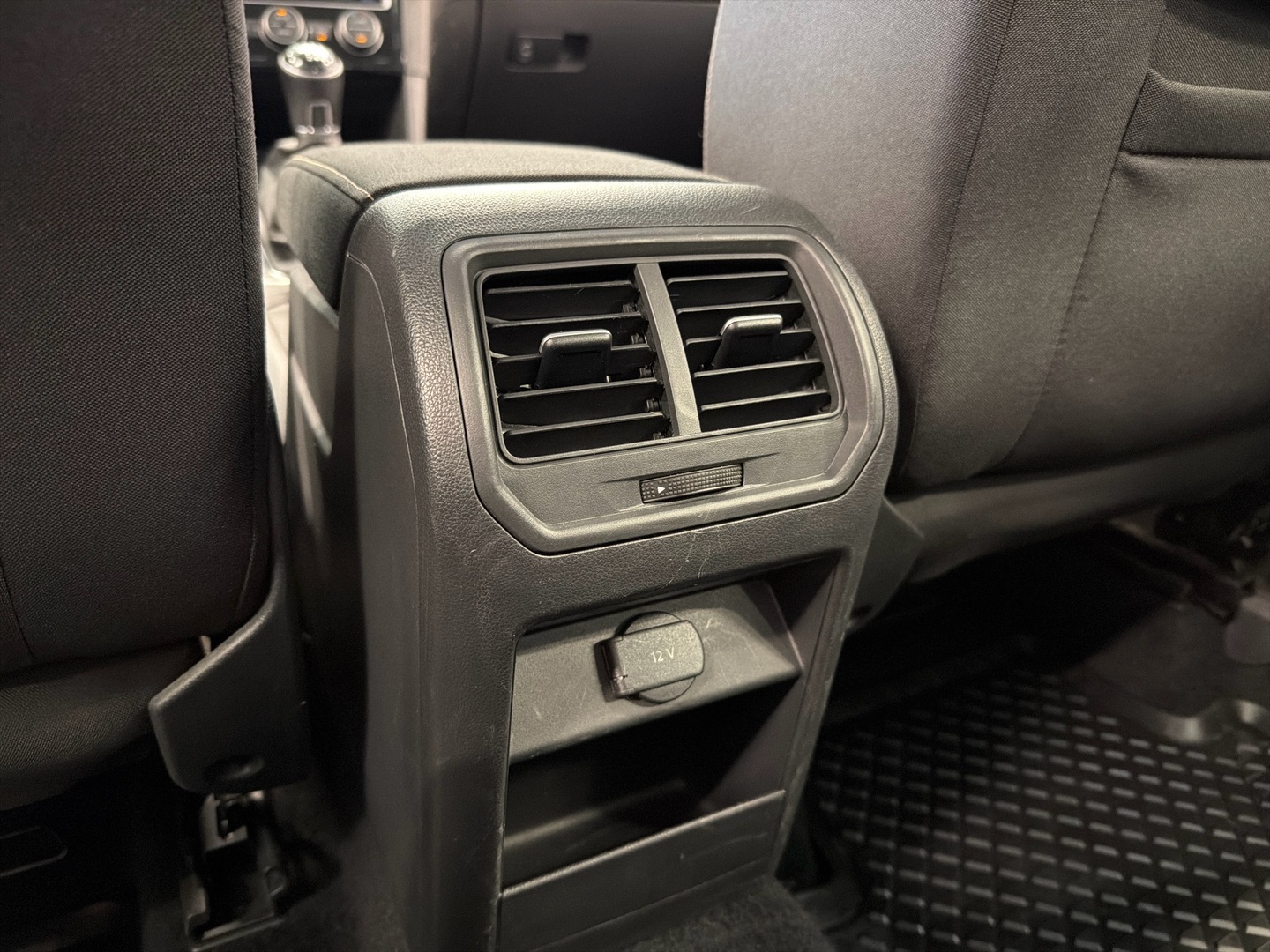 VOLKSWAGEN Golf Sportsvan 2016
