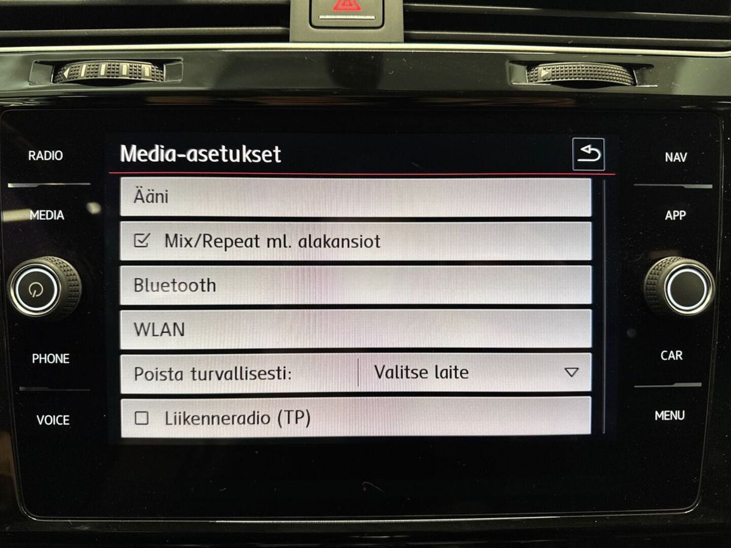VOLKSWAGEN Golf 2018
