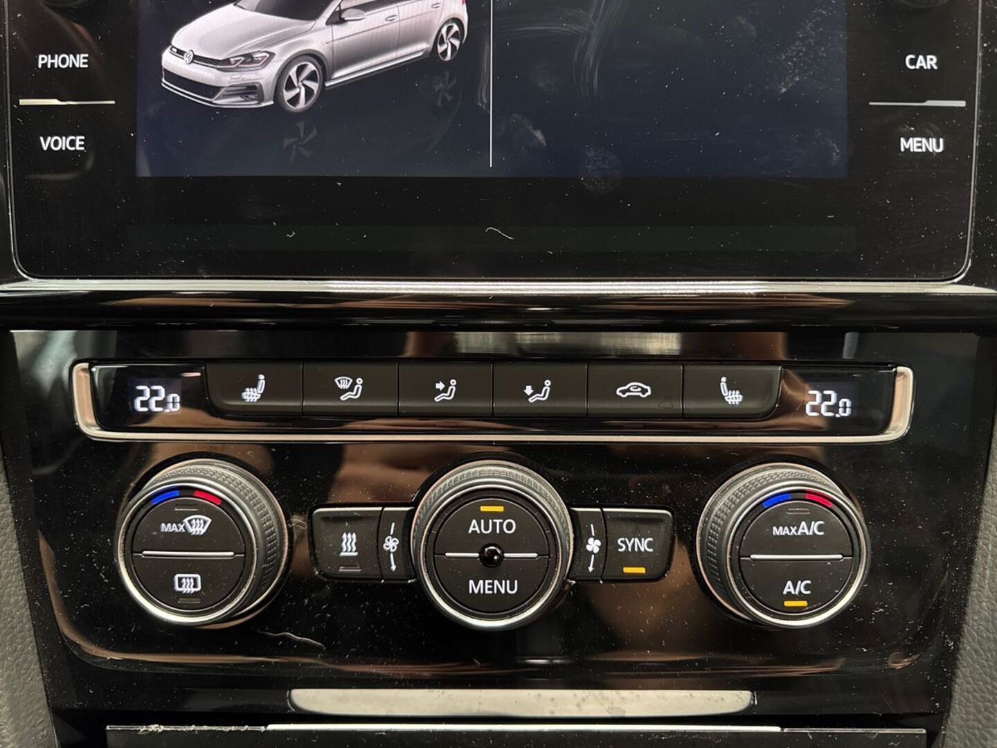 VOLKSWAGEN Golf 2018