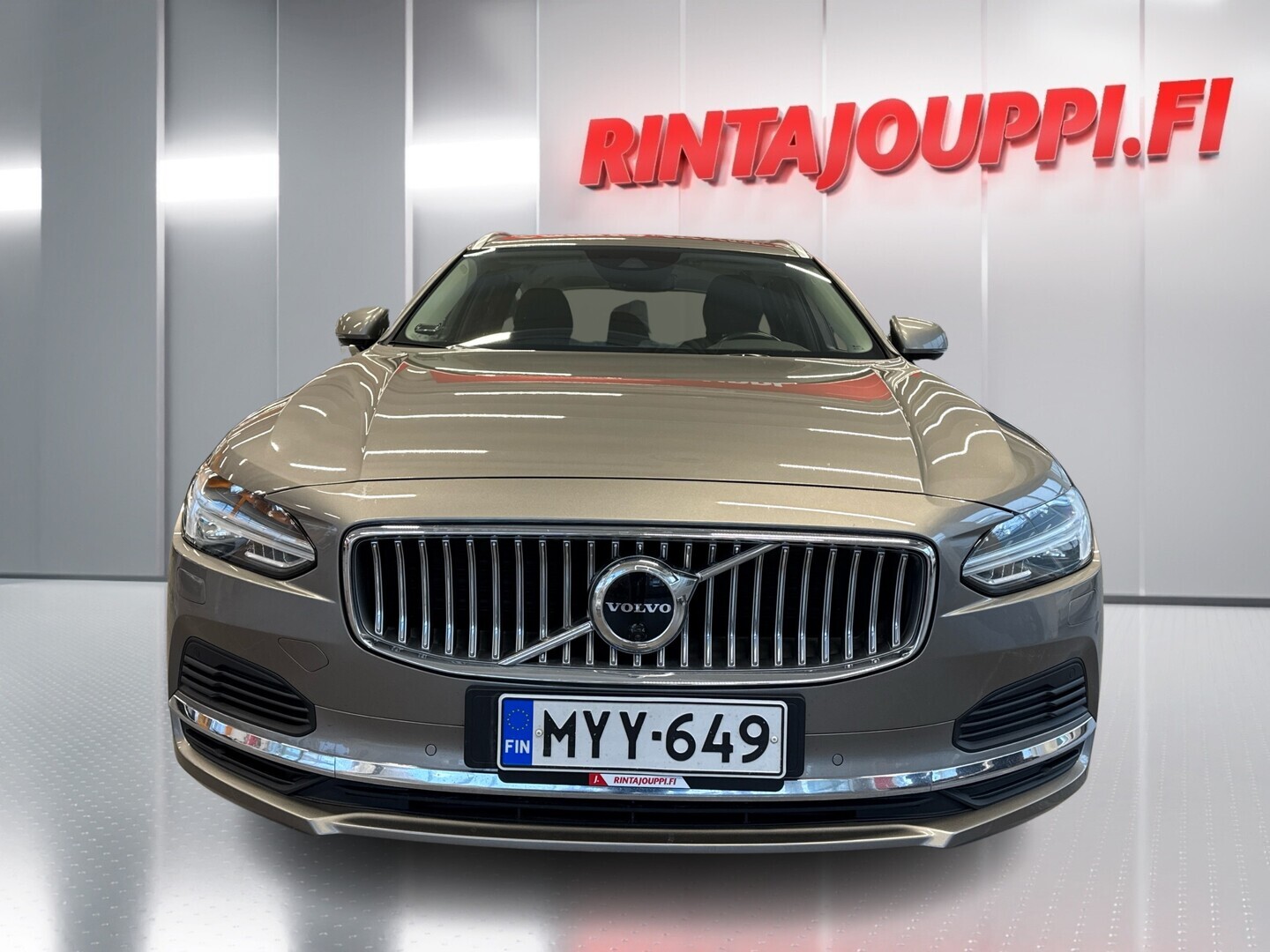 VOLVO V90 2021