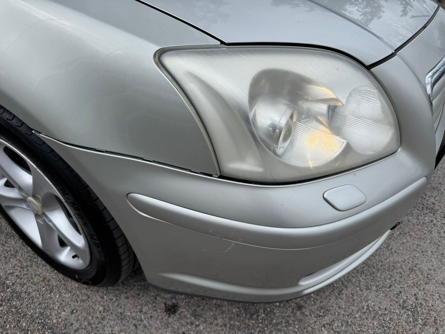 TOYOTA Avensis 2004