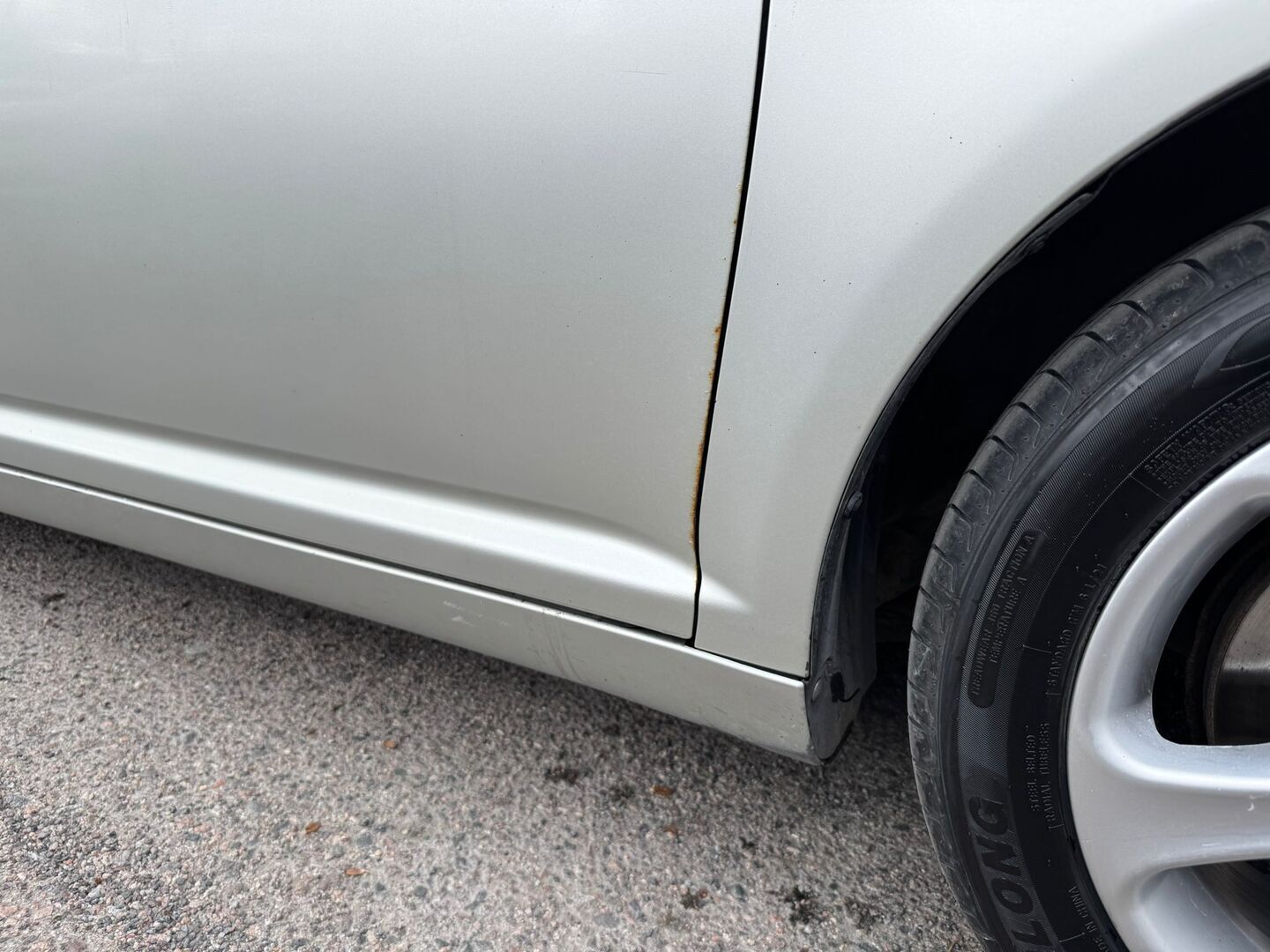 TOYOTA Avensis 2004
