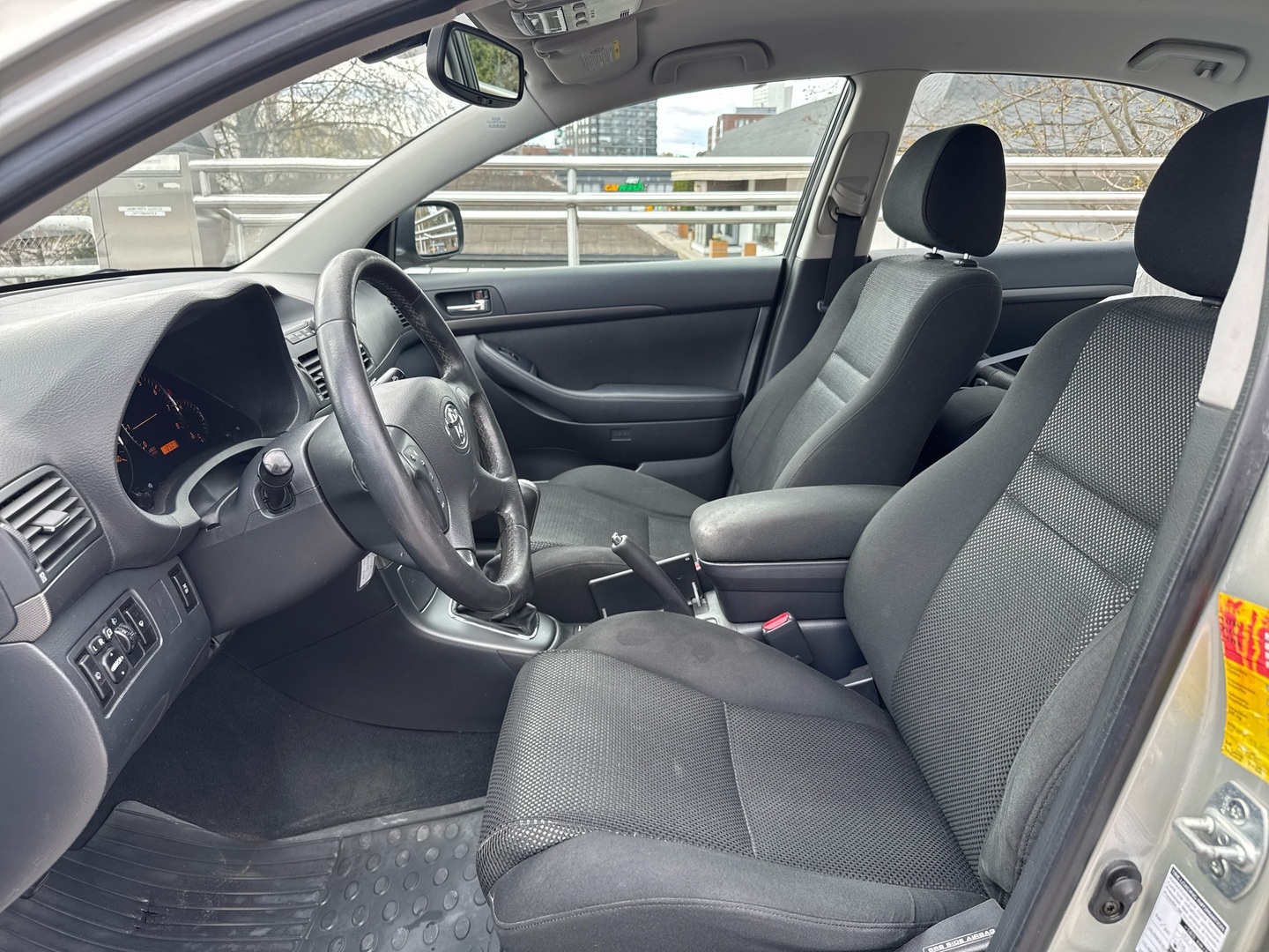 TOYOTA Avensis 2004