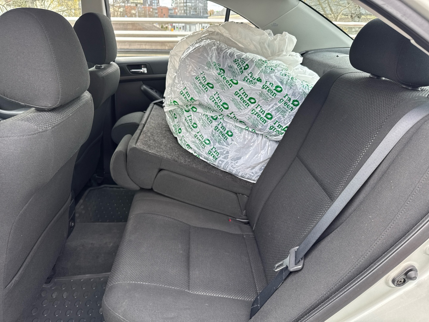 TOYOTA Avensis 2004