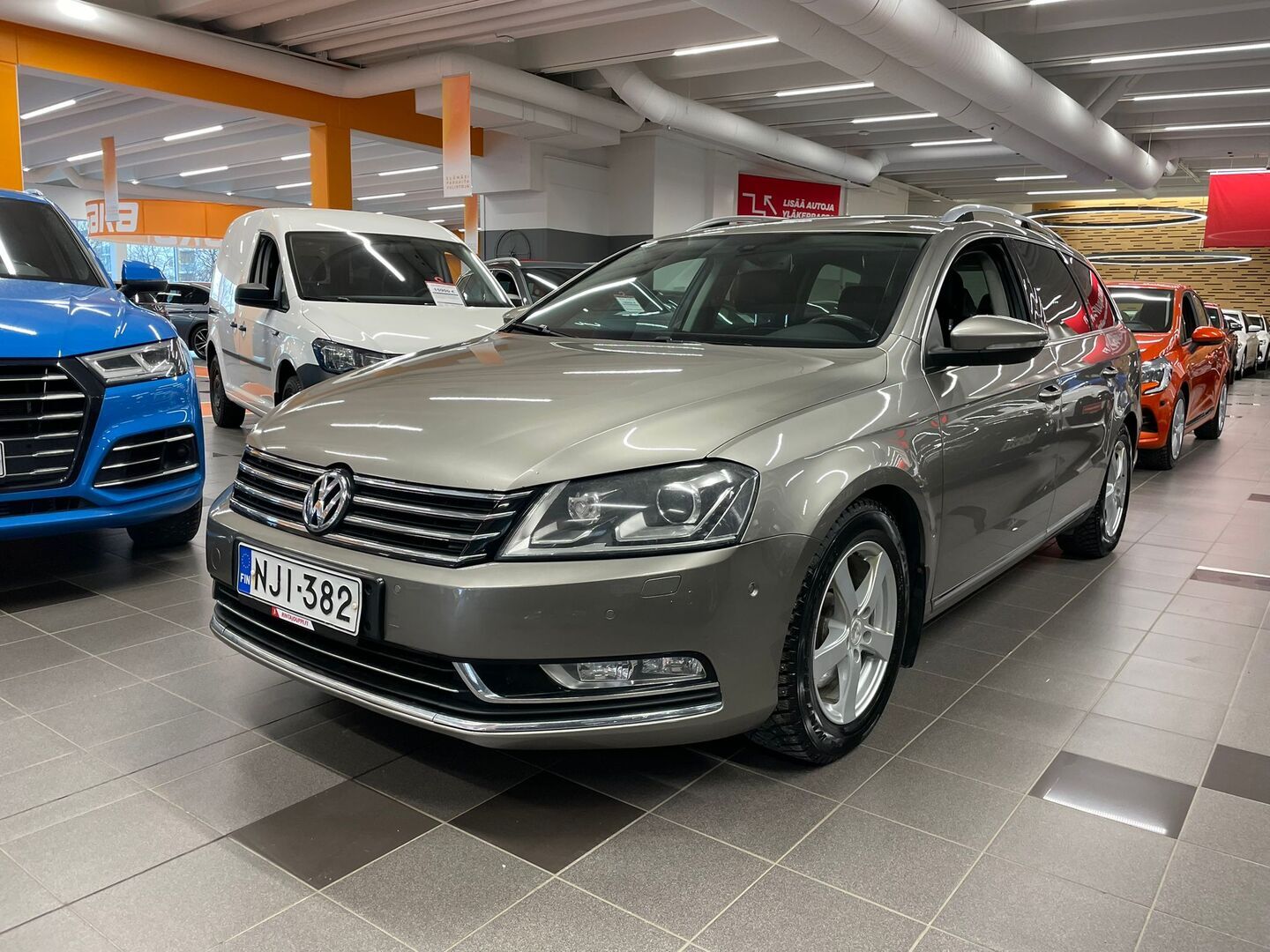 VOLKSWAGEN Passat 2014