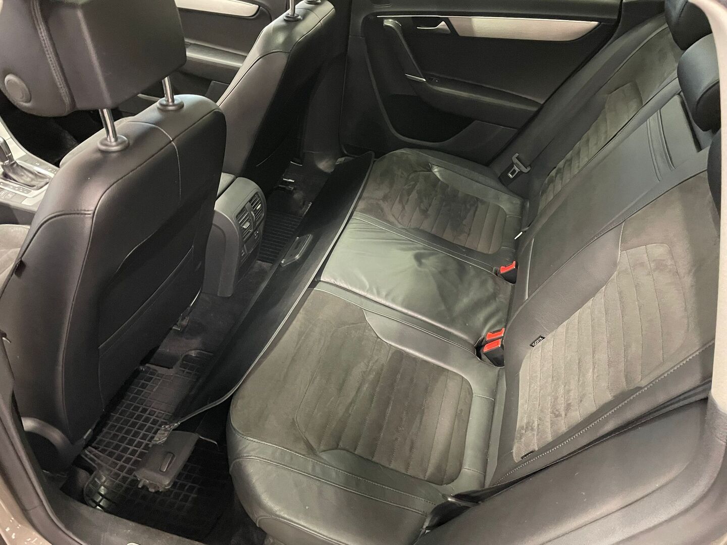 VOLKSWAGEN Passat 2014