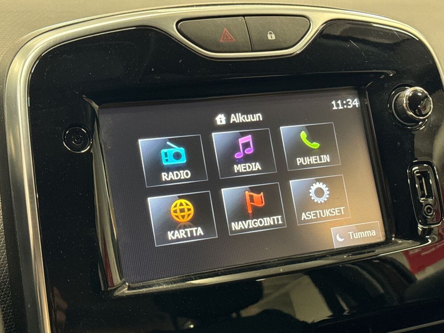 RENAULT Clio 2015