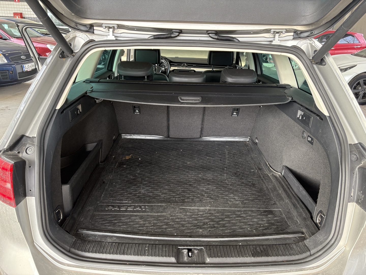 VOLKSWAGEN Passat 2017