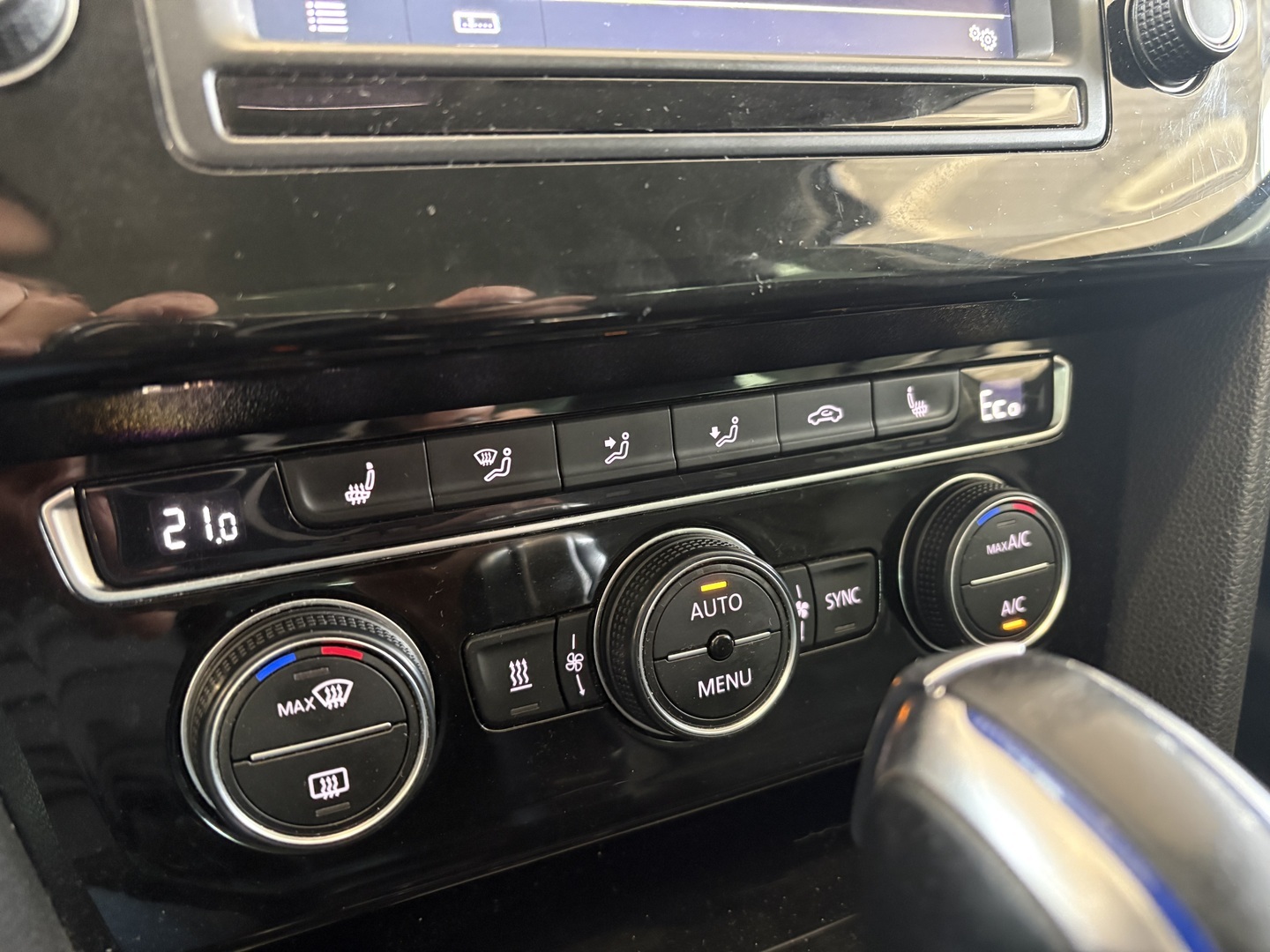 VOLKSWAGEN Passat 2017