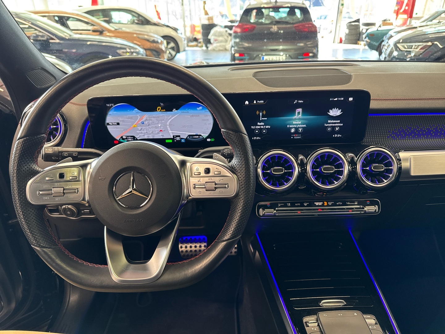 MERCEDES-BENZ EQB 2023