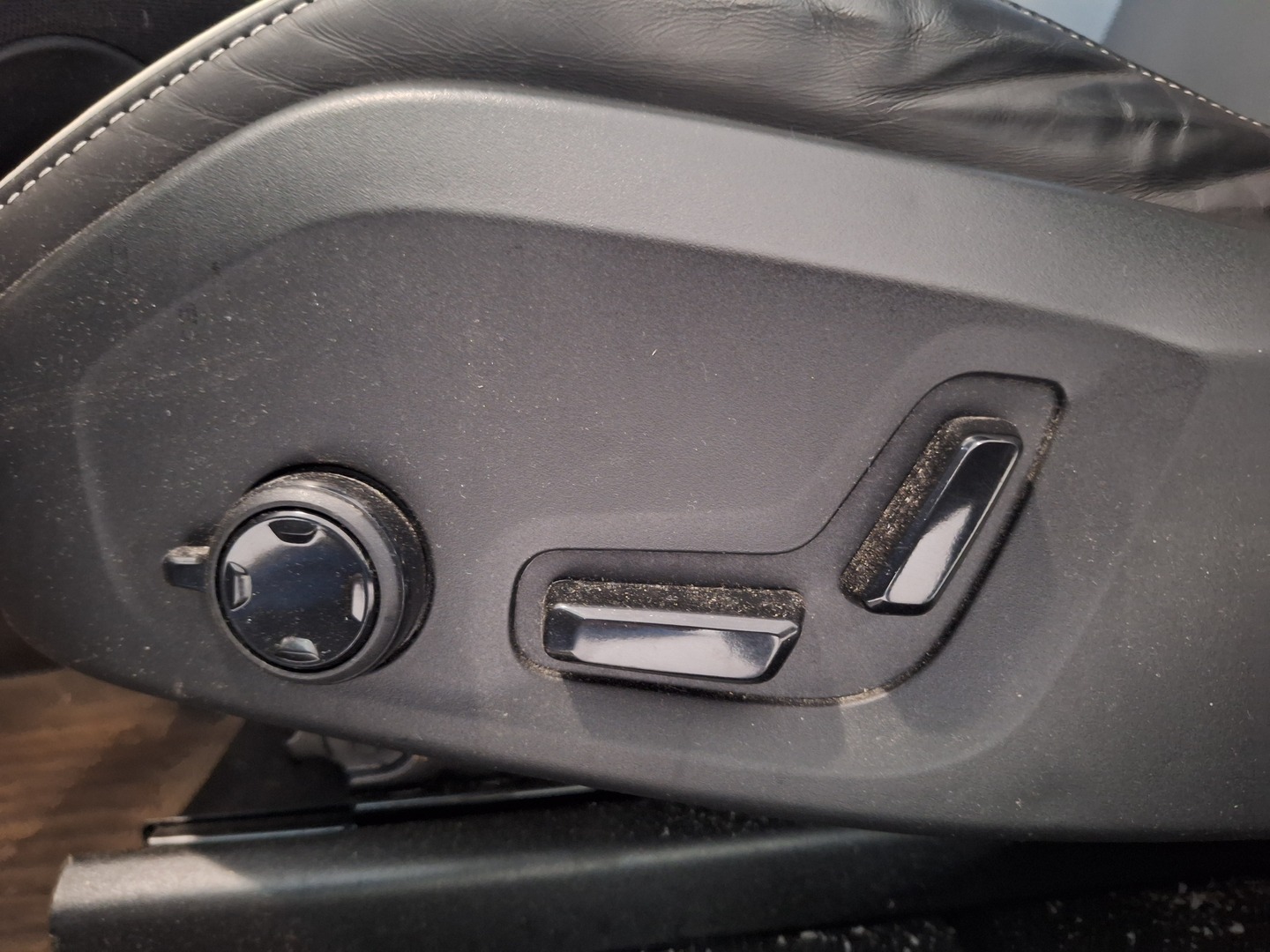 VOLVO XC60 2021