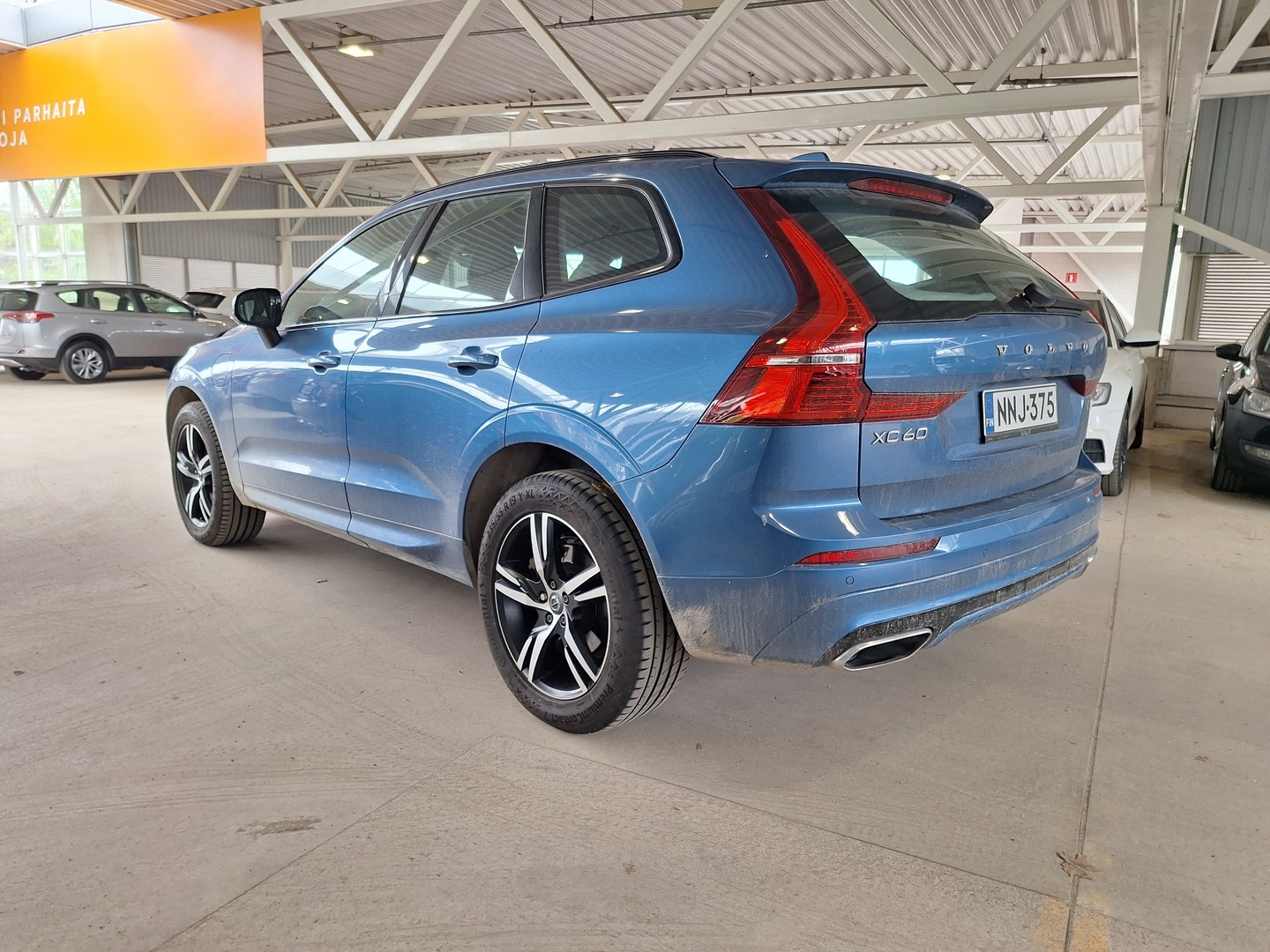 VOLVO XC60 2021