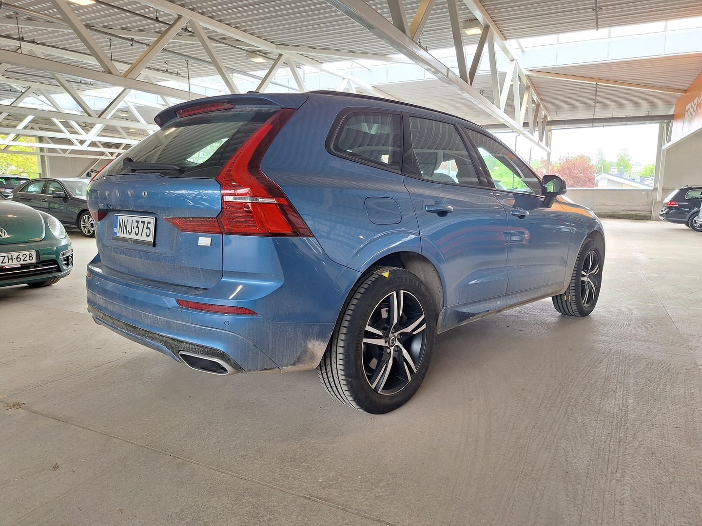 VOLVO XC60 2021